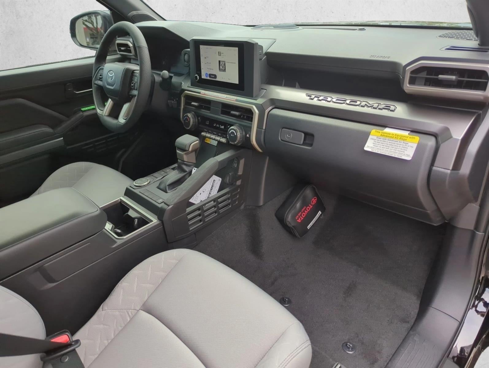 2025 Toyota Tacoma 2WD 2WD SR5 Double Cab 5' Bed AT (SE)