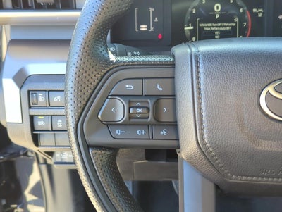 2026 Toyota Tacoma 2WD 2WD SR5 Double Cab 5' Bed AT (SE)