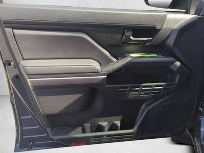 2025 Toyota Tacoma 2WD 2WD SR5 Double Cab 5' Bed AT (SE)