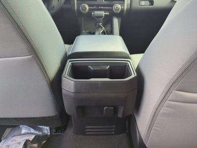 2025 Toyota Tacoma 2WD 2WD SR5 Double Cab 5' Bed AT (SE)