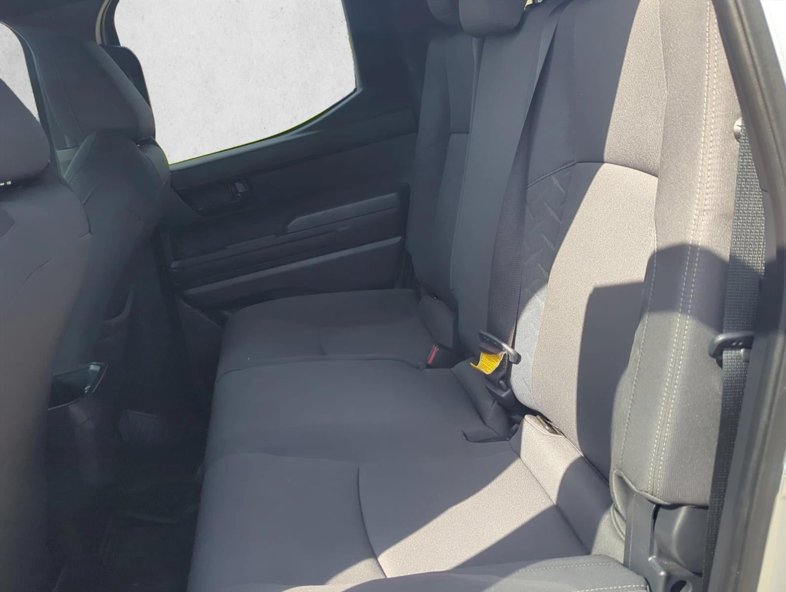 2024 Toyota Tacoma 2WD 2WD SR5 Double Cab 5' Bed AT (Natl)