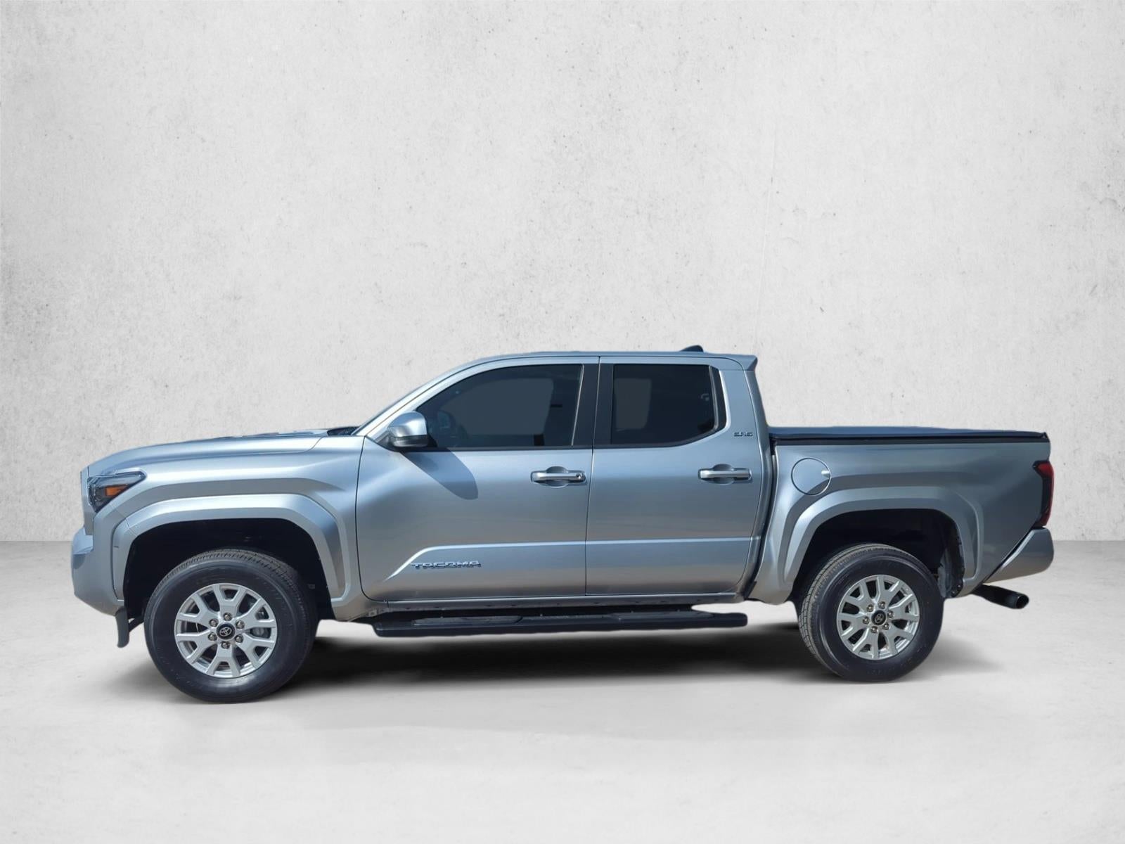 2024 Toyota Tacoma 2WD 2WD SR5 Double Cab 5' Bed AT (Natl)