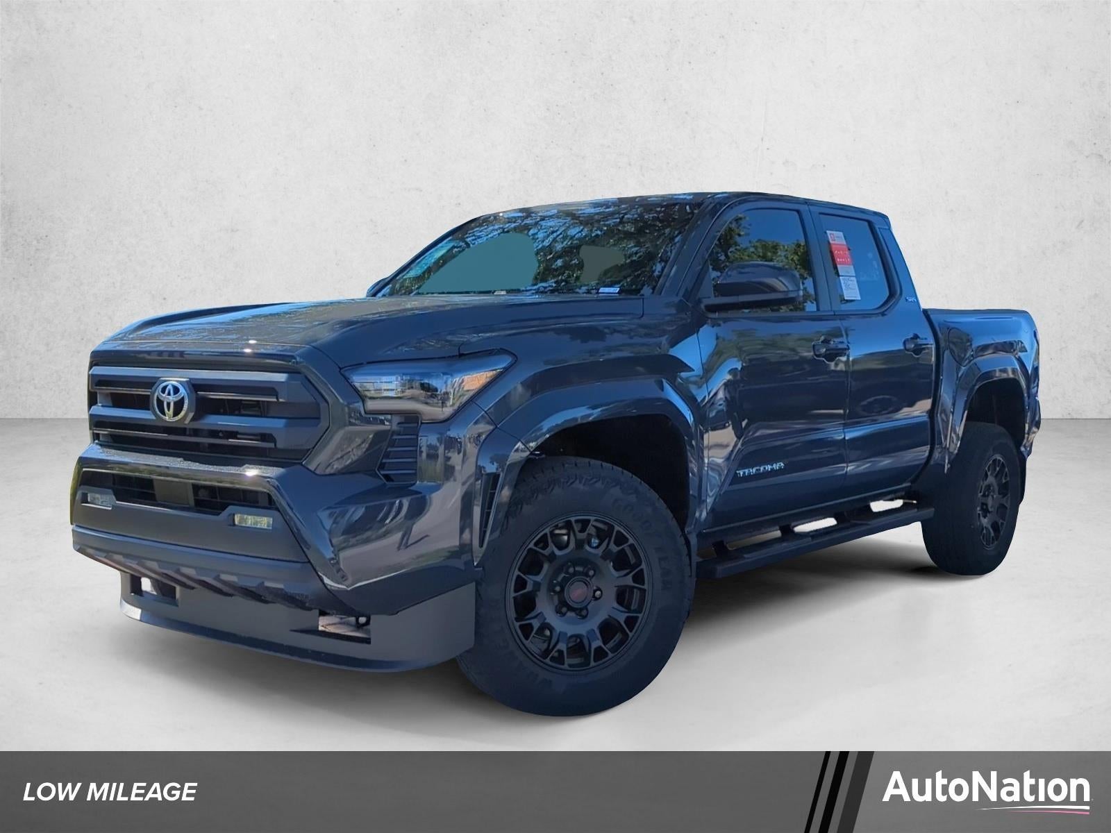 2026 Toyota Tacoma 2WD 2WD SR5 Double Cab 5' Bed AT (SE)