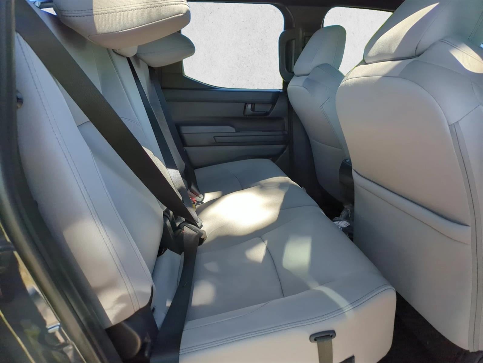 2026 Toyota Tacoma 2WD 2WD SR5 Double Cab 5' Bed AT (SE)