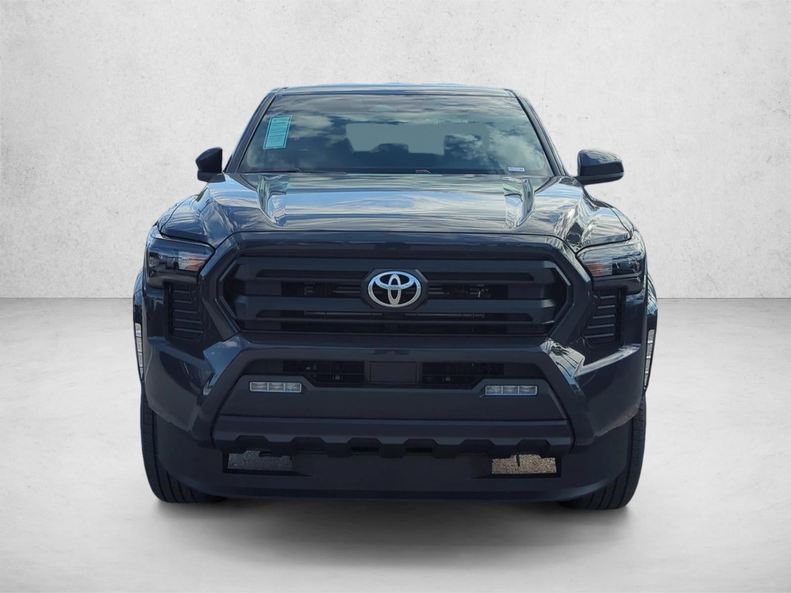 2026 Toyota Tacoma 2WD 2WD SR5 Double Cab 5' Bed AT (SE)