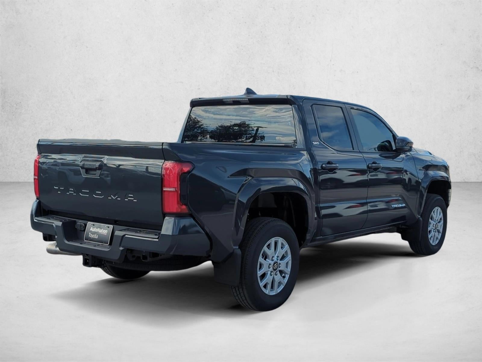 2026 Toyota Tacoma 2WD 2WD SR5 Double Cab 5' Bed AT (SE)