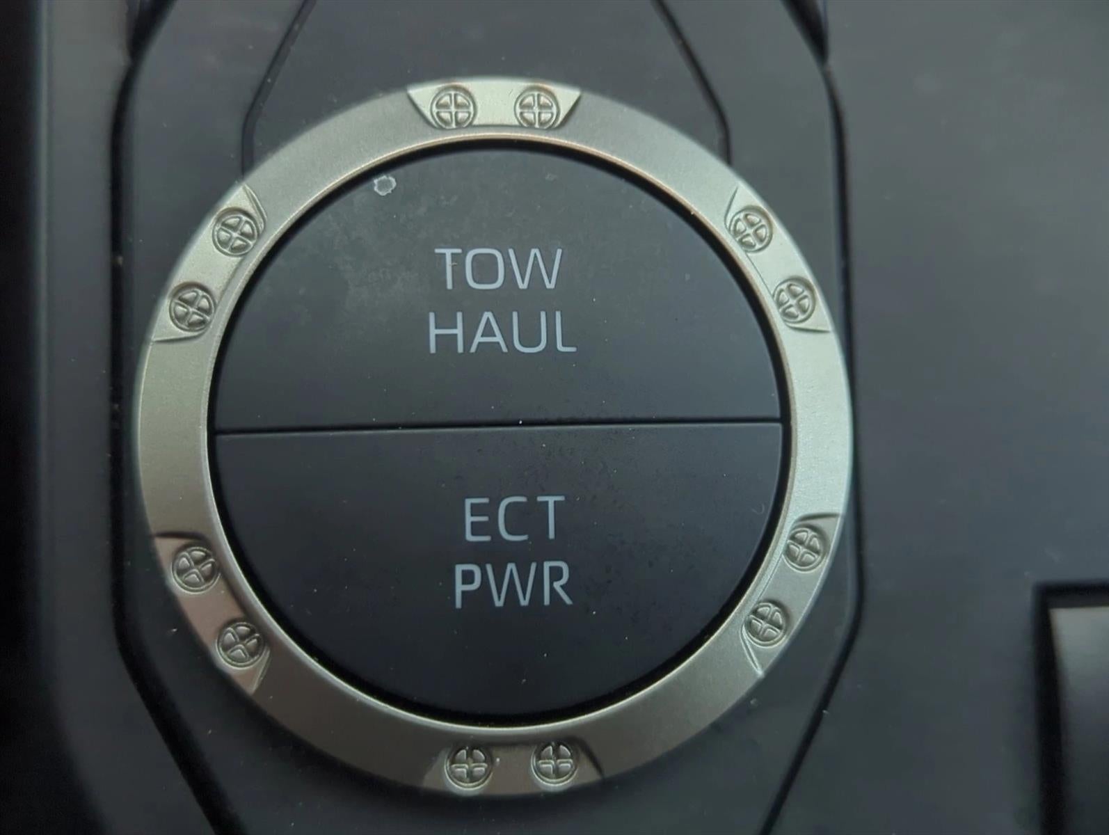 2024 Toyota Tacoma 2WD 2WD SR5 Double Cab 5' Bed AT (SE)