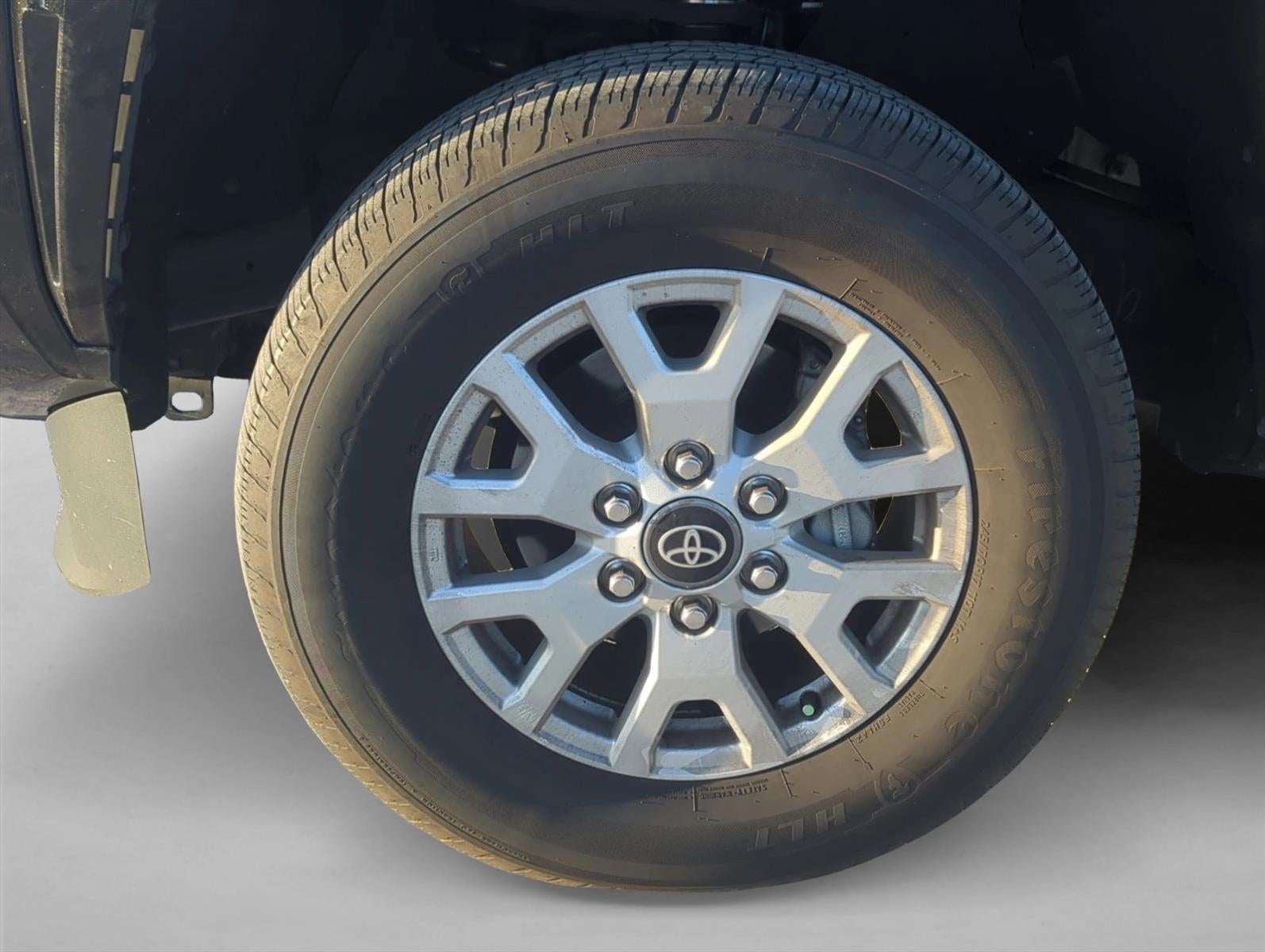 2024 Toyota Tacoma 2WD 2WD SR5 Double Cab 5' Bed AT (SE)