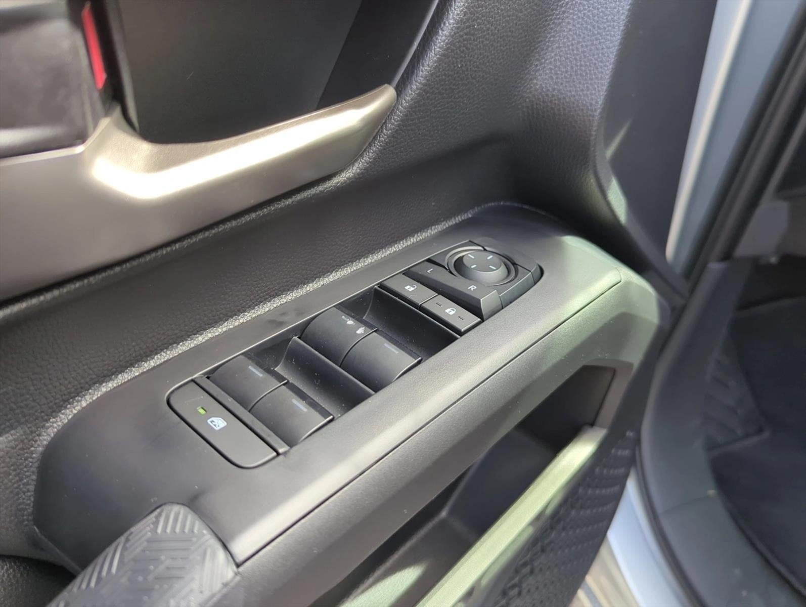 2025 Toyota Tacoma 2WD 2WD TRD Sport Double Cab 5' Bed AT (Natl)