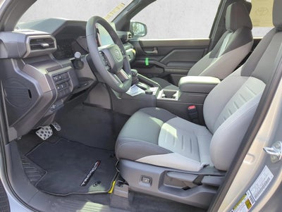 2025 Toyota Tacoma 2WD 2WD TRD Sport Double Cab 5' Bed AT (Natl)