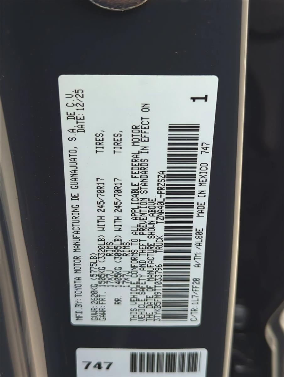 2026 Toyota Tacoma 2WD 2WD SR5 Double Cab 5' Bed AT (SE)