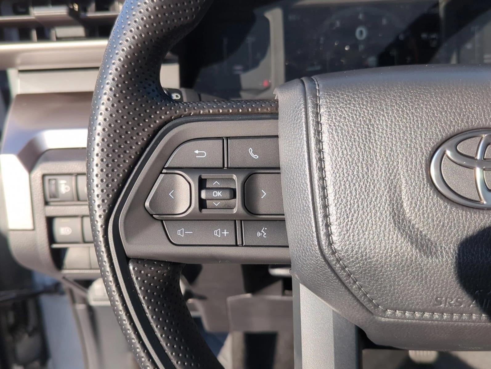2025 Toyota Tacoma 4WD 4WD SR5 Double Cab 5' Bed AT (GS)