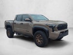 2026 Toyota Tacoma 4WD 4WD TRD Off Road Hybrid Double Cab 5' Bed AT (Natl)