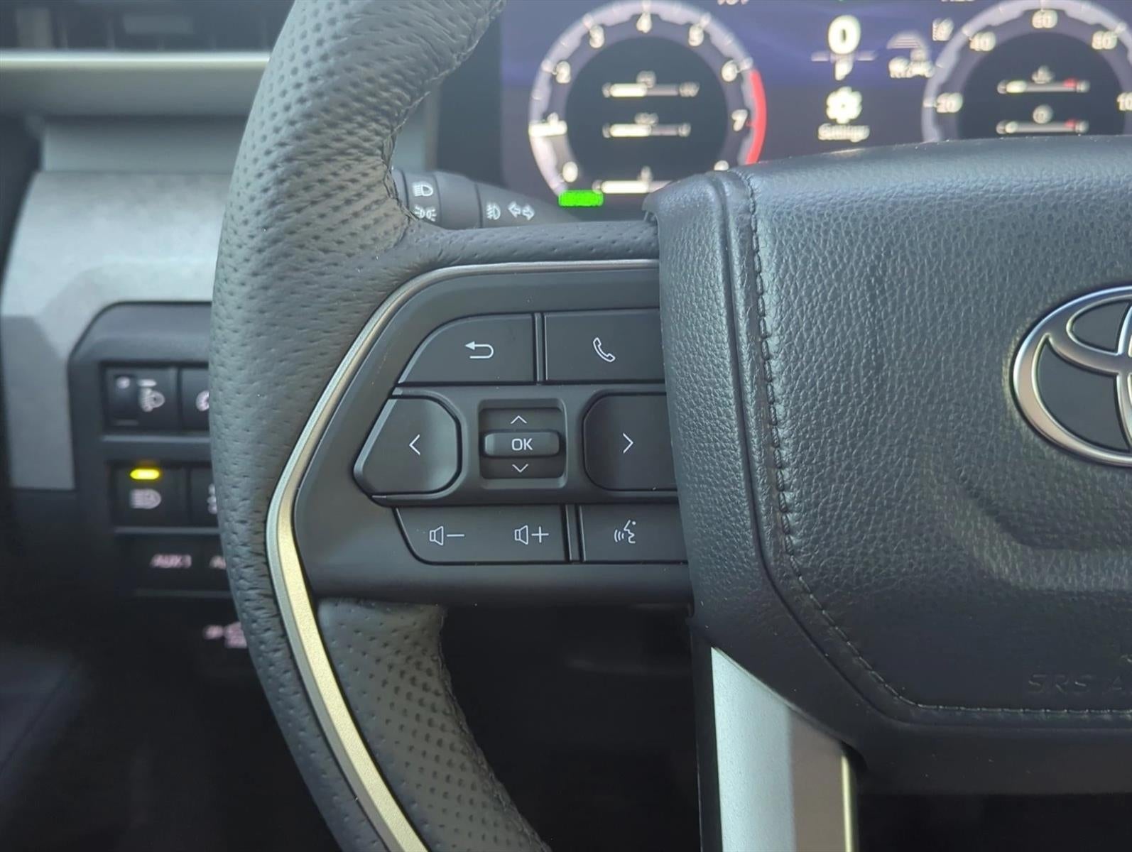 2025 Toyota Tacoma 4WD 4WD Trailhunter Hybrid Double Cab 5' Bed AT (Natl)