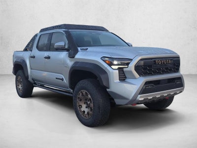 2025 Toyota Tacoma 4WD 4WD Trailhunter Hybrid Double Cab 5' Bed AT (Natl)