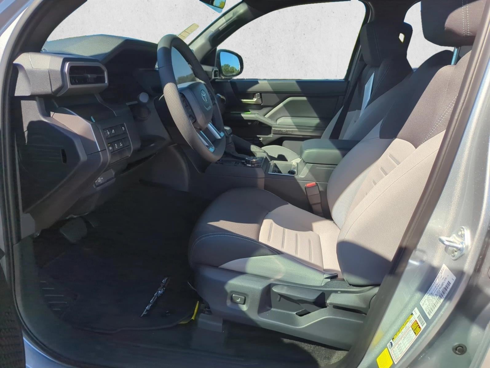 2025 Toyota Tacoma 4WD 4WD TRD Off Road Hybrid Double Cab 5' Bed AT (Natl)