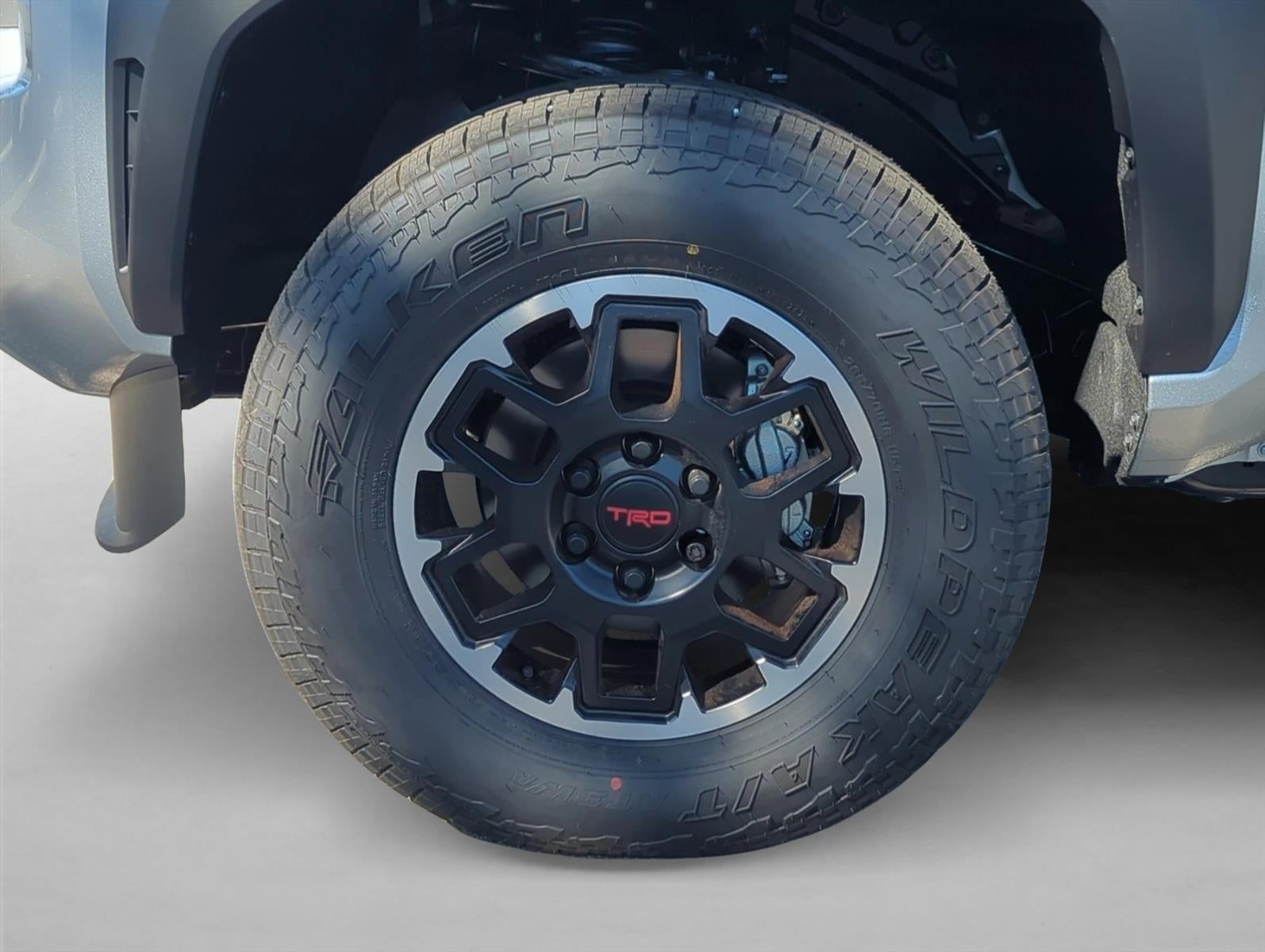 2025 Toyota Tacoma 4WD 4WD TRD Off Road Hybrid Double Cab 5' Bed AT (Natl)
