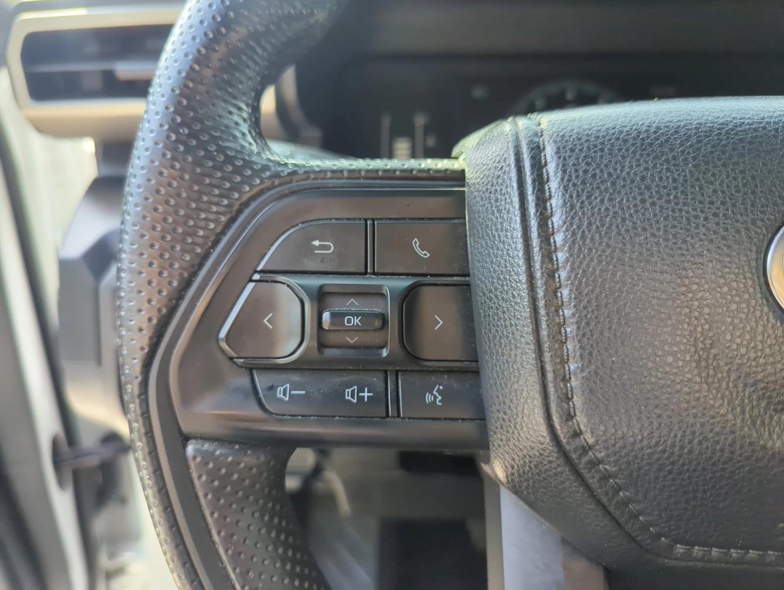 2024 Toyota Tacoma 4WD 4WD SR Double Cab 5' Bed AT (GS)