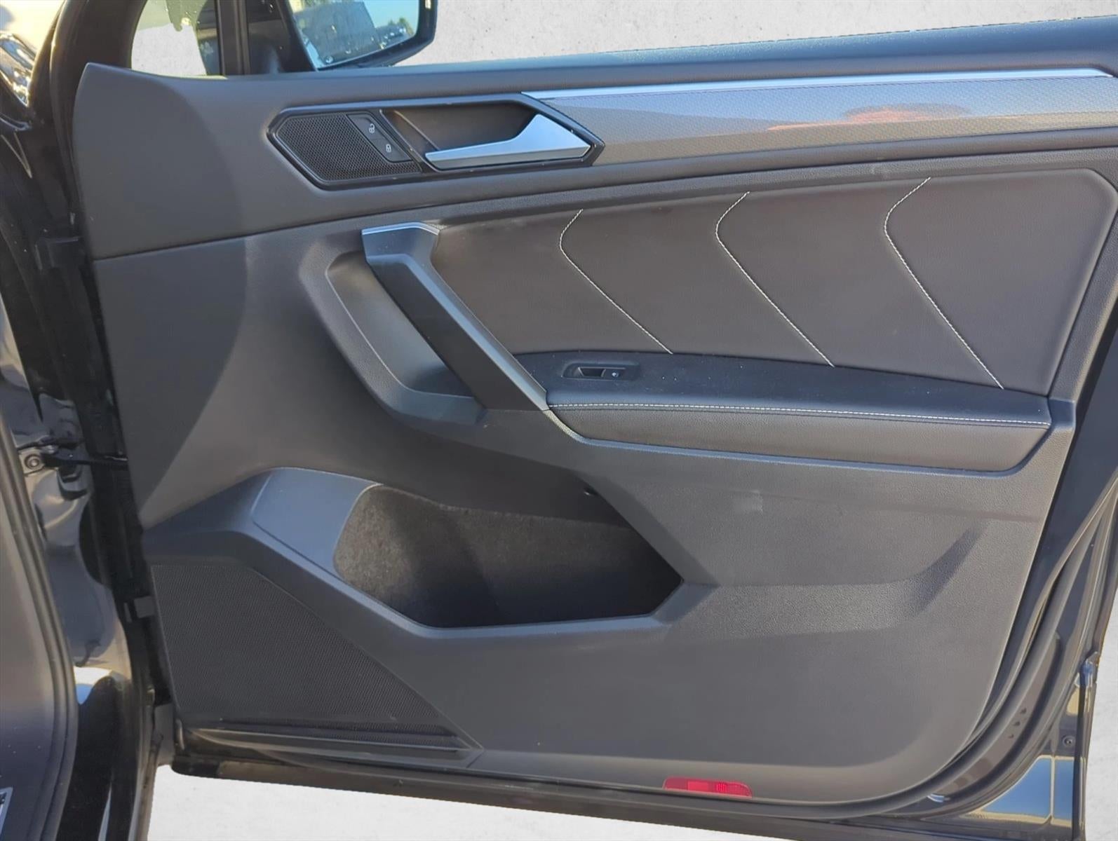 2023 Volkswagen Tiguan 2.0T SE R-Line Black FWD