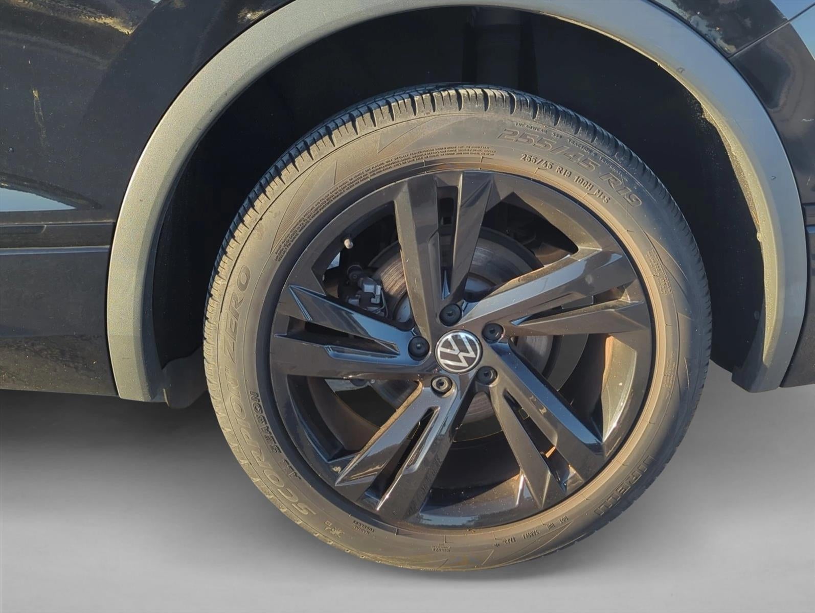 2023 Volkswagen Tiguan 2.0T SE R-Line Black FWD