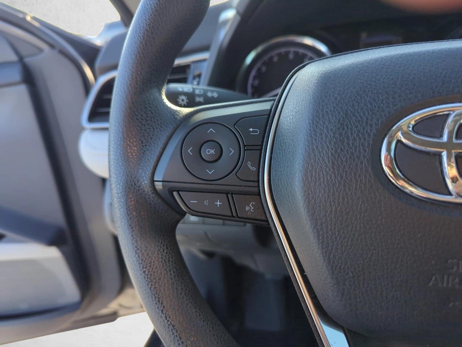 2019 Toyota Camry LE Auto (SE)