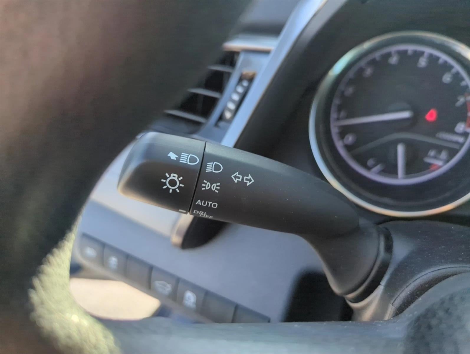 2019 Toyota Camry LE Auto (SE)