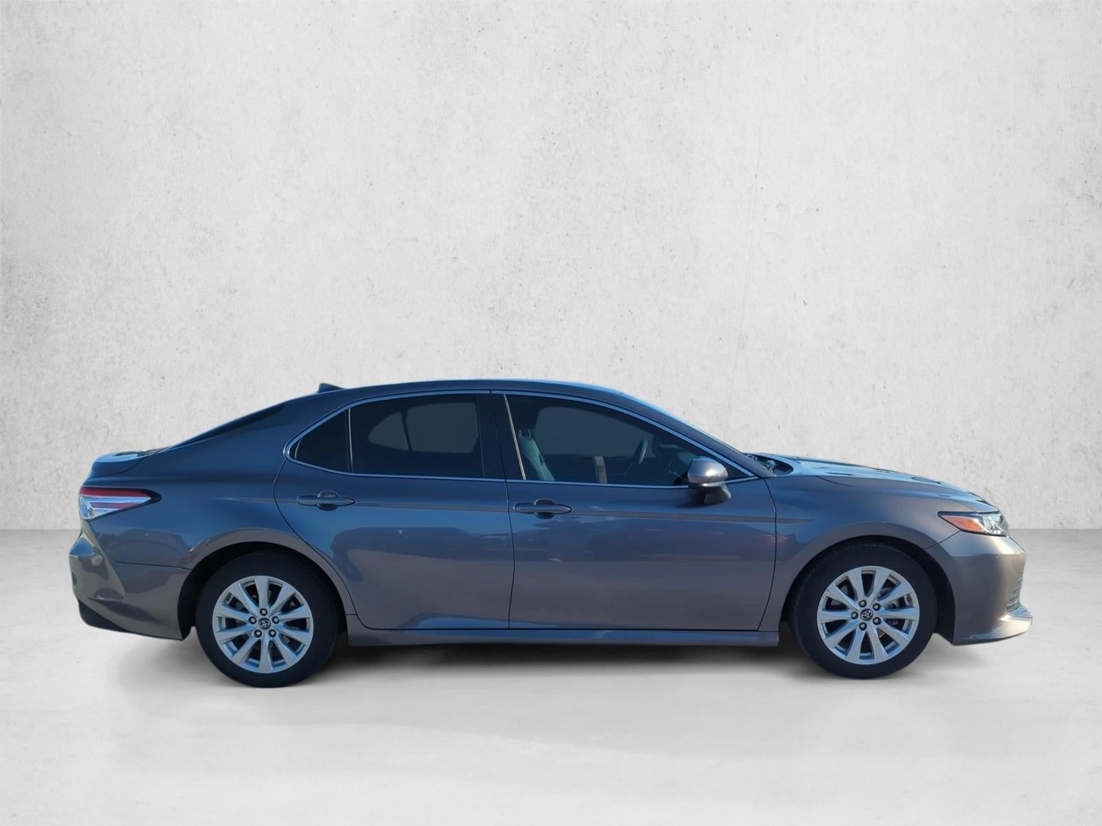 2019 Toyota Camry LE Auto (SE)