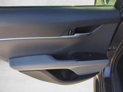 2019 Toyota Camry LE Auto (SE)