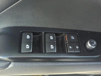 2018 Toyota Camry XLE Auto (SE)