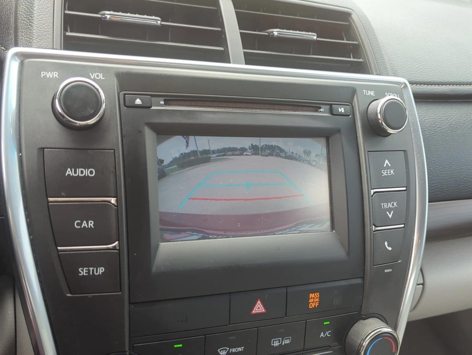 2017 Toyota Camry LE Auto (SE)