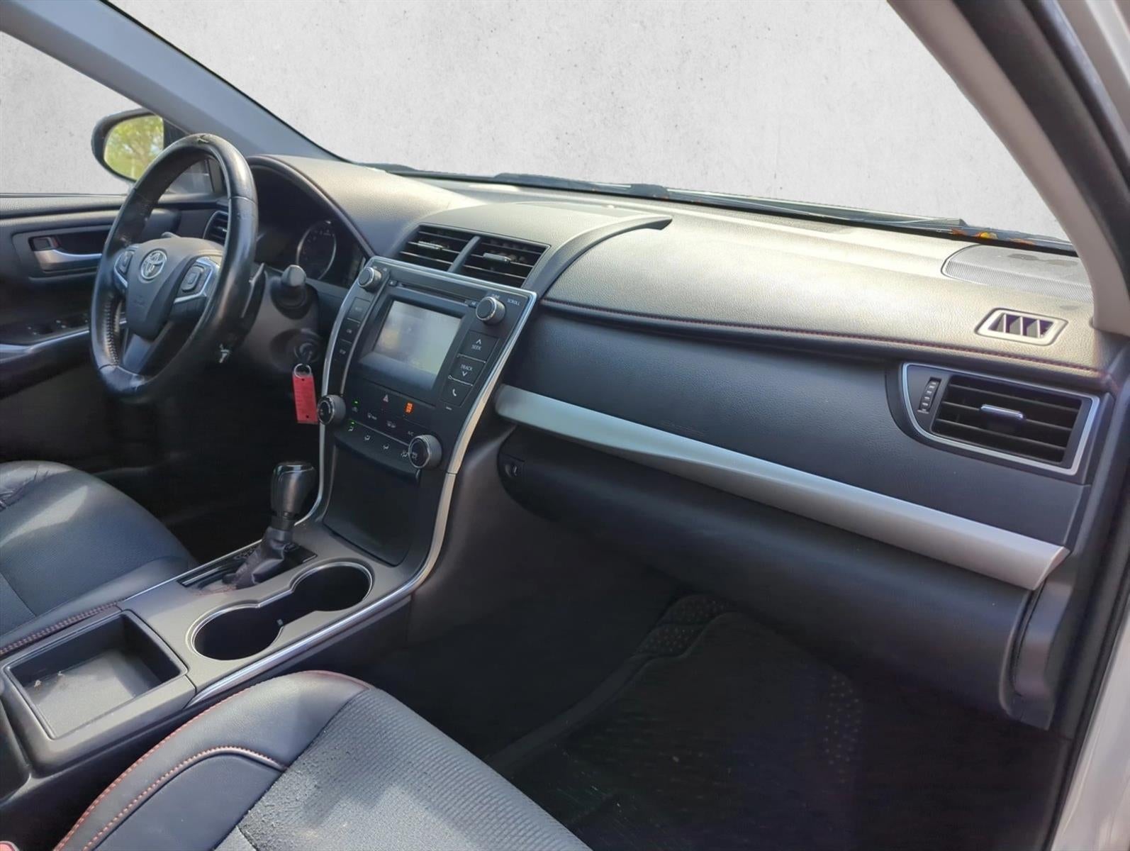 2016 Toyota Camry 4dr Sdn I4 Auto SE (SE)