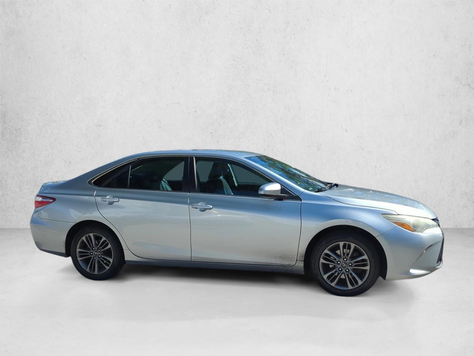 2016 Toyota Camry 4dr Sdn I4 Auto SE (SE)