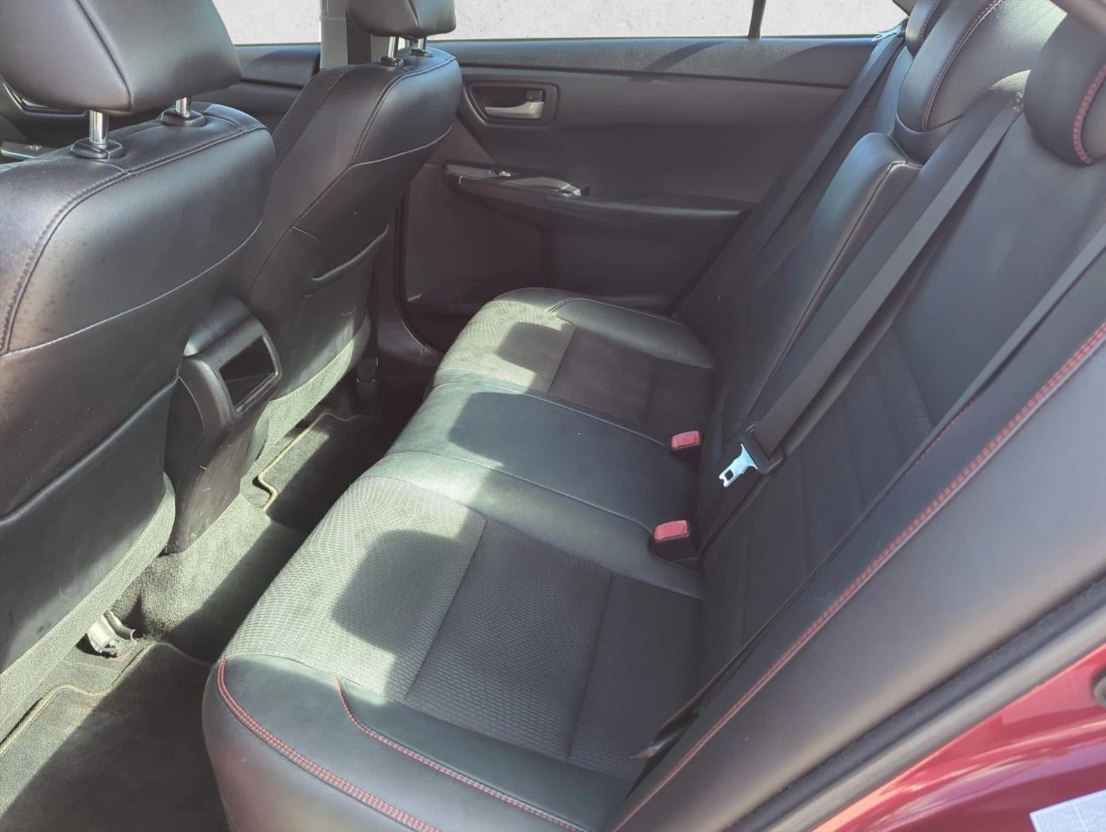 2017 Toyota Camry SE Auto (SE)