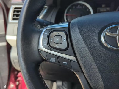 2017 Toyota Camry SE Auto (SE)
