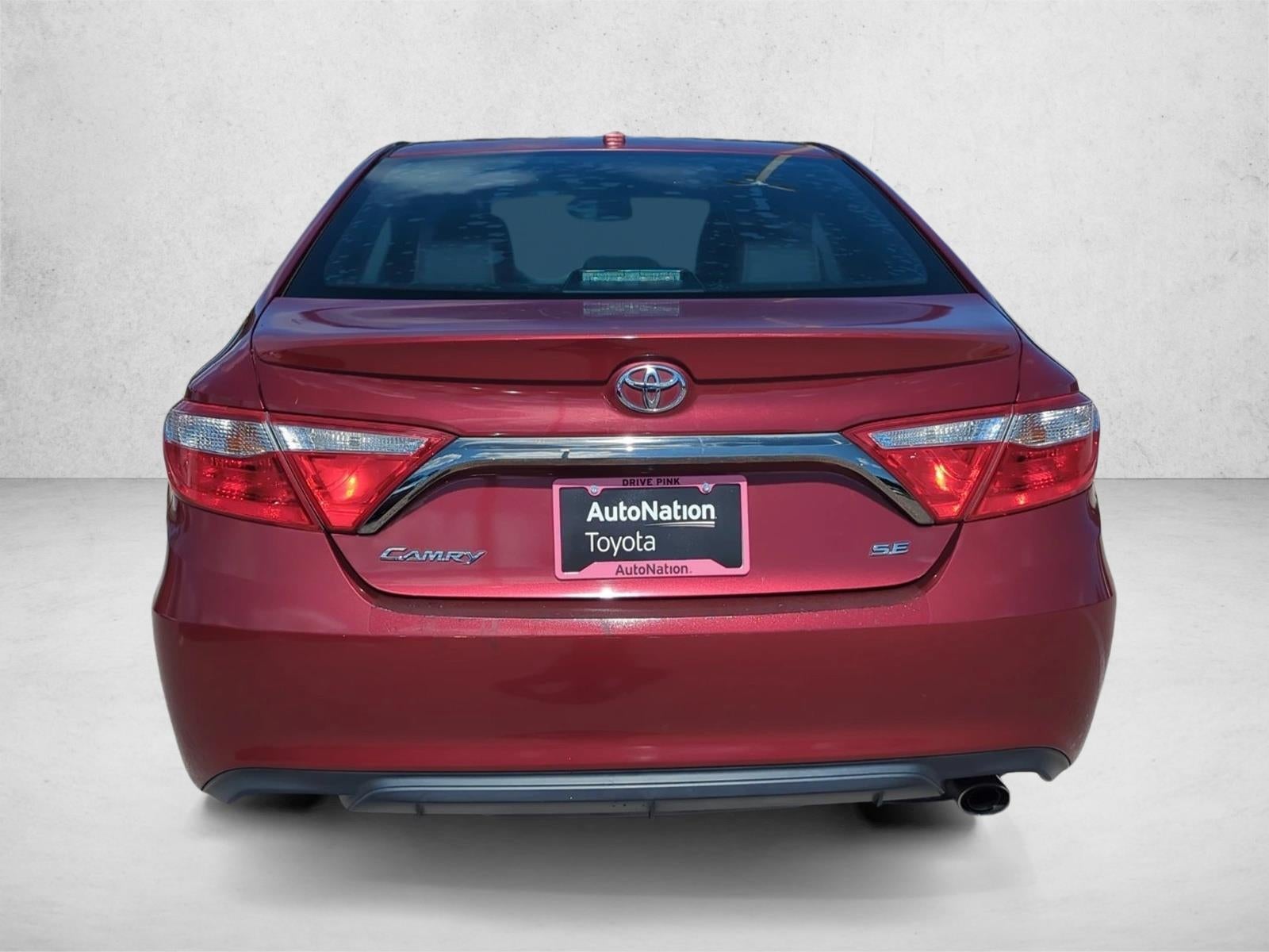 2017 Toyota Camry SE Auto (SE)
