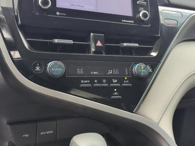 2023 Toyota Camry LE Auto (SE)