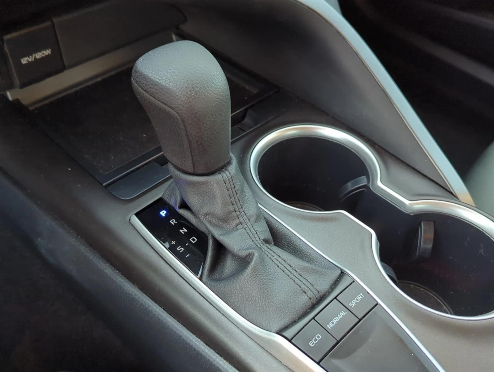 2022 Toyota Camry LE Auto (Natl)