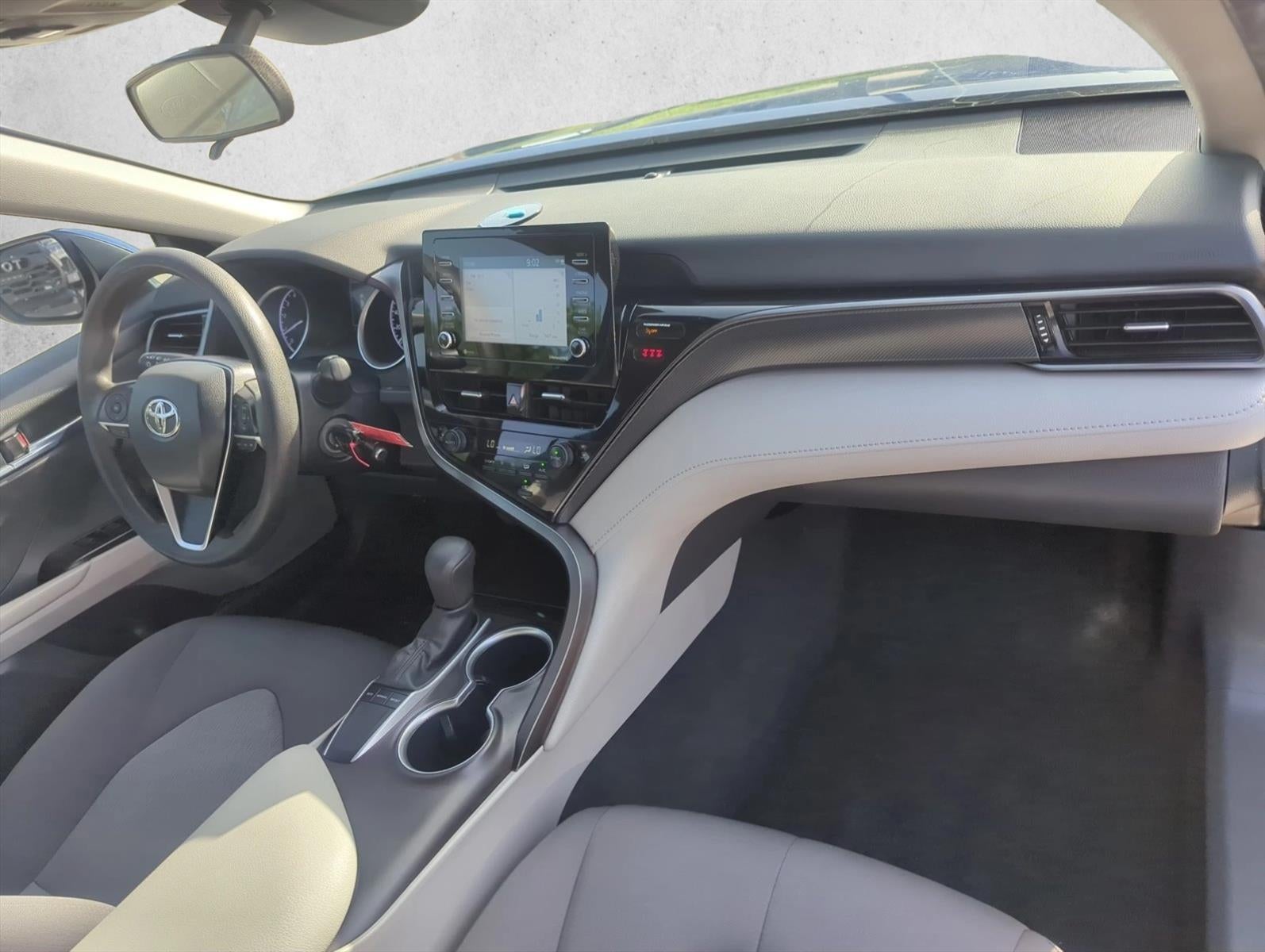 2023 Toyota Camry LE Auto (SE)