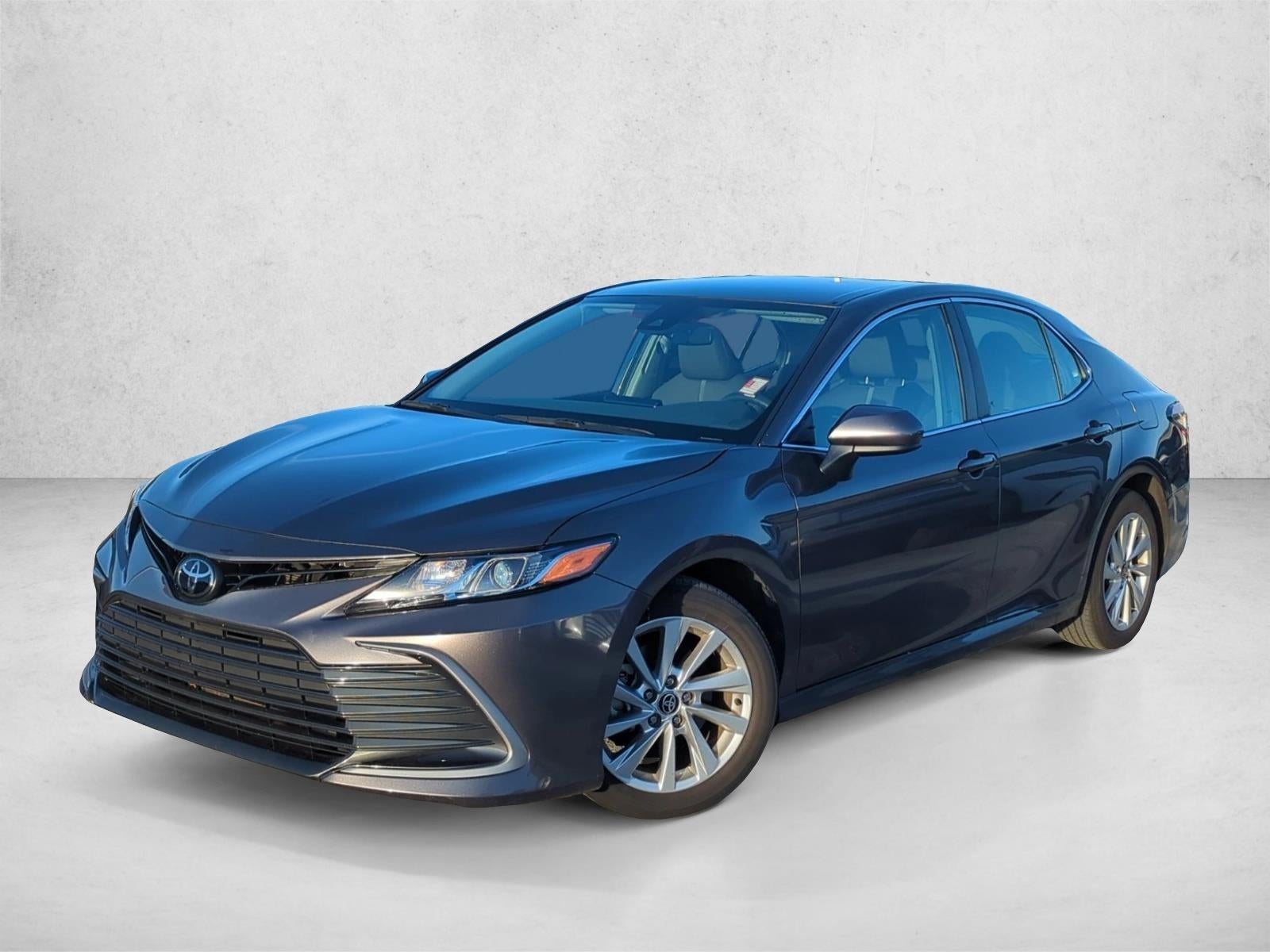 2023 Toyota Camry LE Auto (SE)