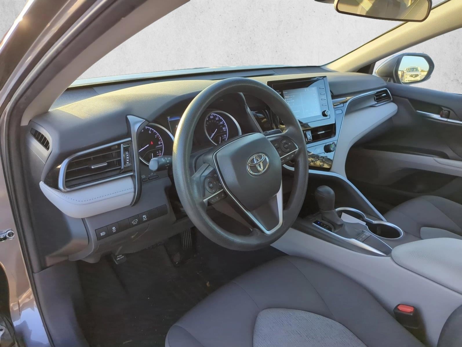 2023 Toyota Camry LE Auto (SE)