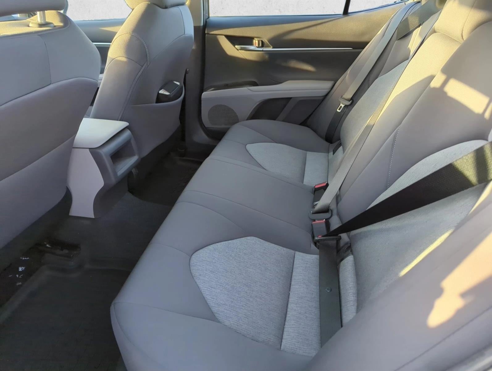 2023 Toyota Camry LE Auto (SE)