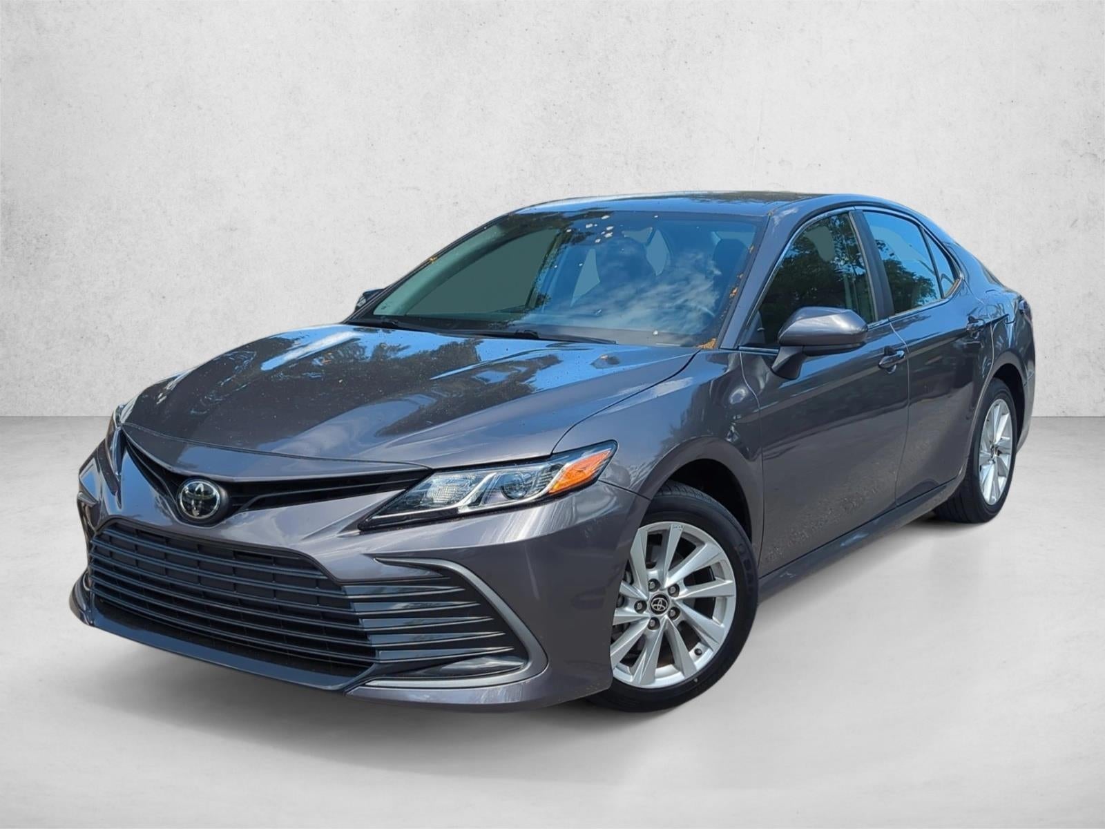 2024 Toyota Camry LE Auto (SE)
