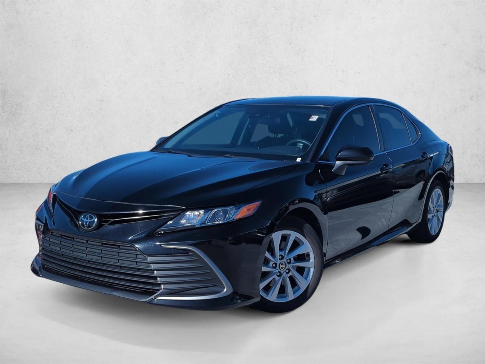 2022 Toyota Camry LE Auto (SE)