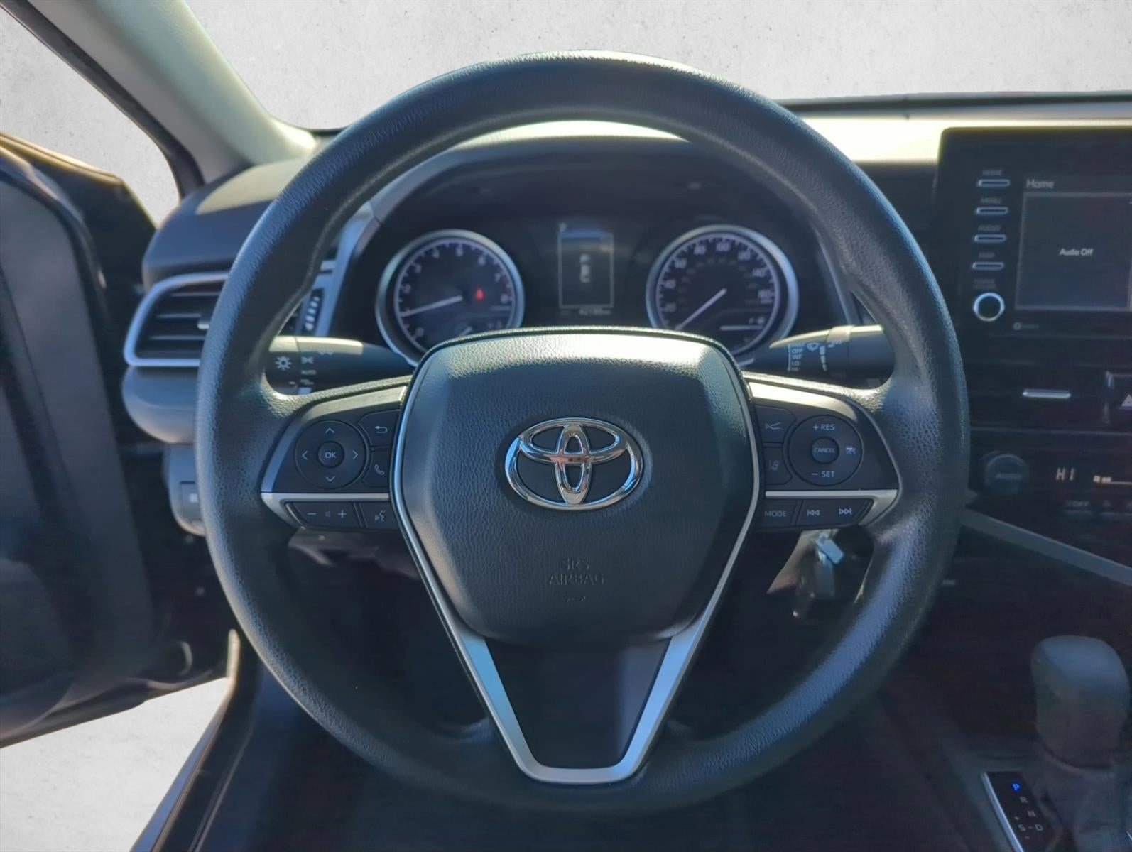 2022 Toyota Camry LE Auto (SE)