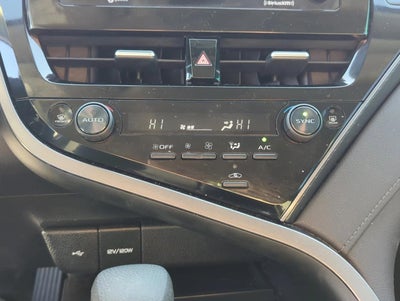 2022 Toyota Camry LE Auto (SE)