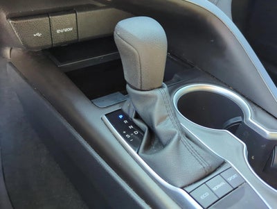 2022 Toyota Camry LE Auto (SE)