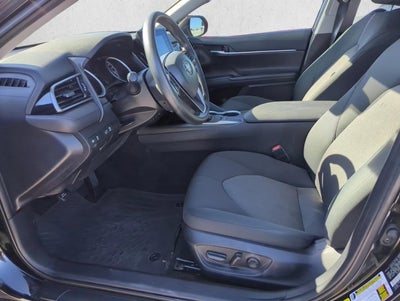 2022 Toyota Camry LE Auto (SE)