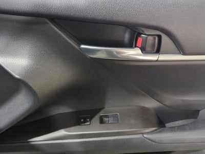 2022 Toyota Camry LE Auto (SE)