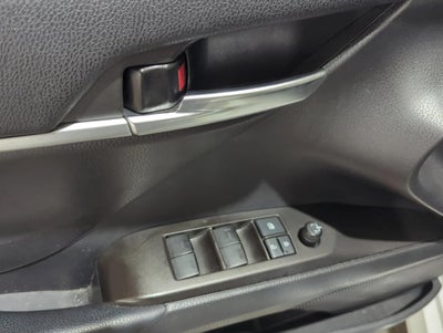 2022 Toyota Camry LE Auto (SE)