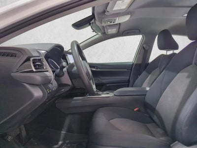 2022 Toyota Camry LE Auto (SE)